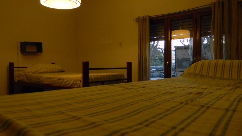 Punto Urbano Hostel Mendoza Værelse billede