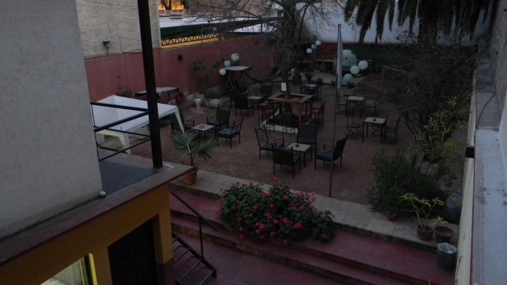 Punto Urbano Hostel Mendoza Eksteriør billede